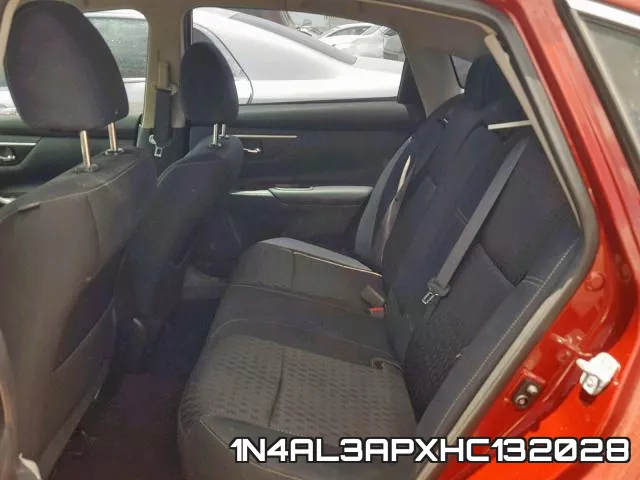 1N4AL3APXHC132028_6.webp