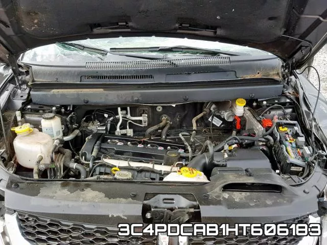 3C4PDCAB1HT606183_7.webp