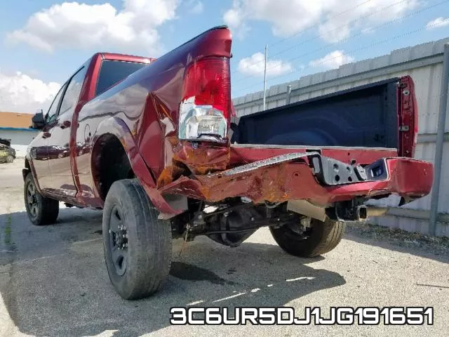 3C6UR5DJ1JG191651_3.webp