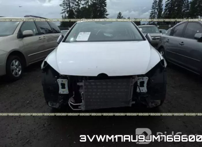 3VWM17AU9JM768600_6.webp