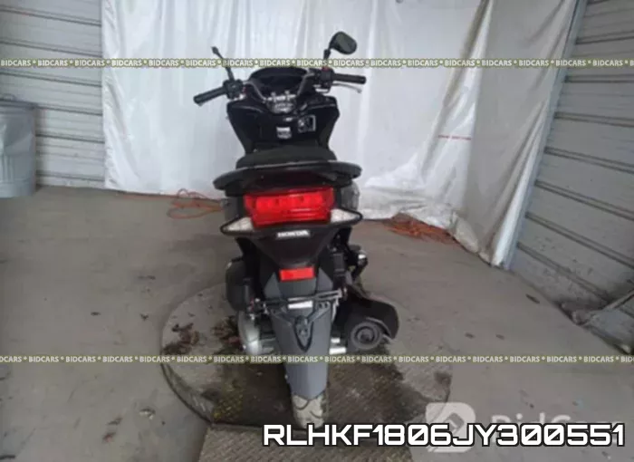 RLHKF1806JY300551_6.webp