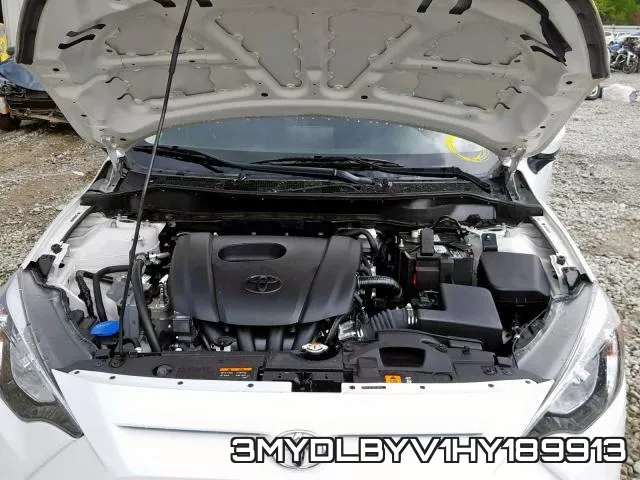 3MYDLBYV1HY189913_7.webp