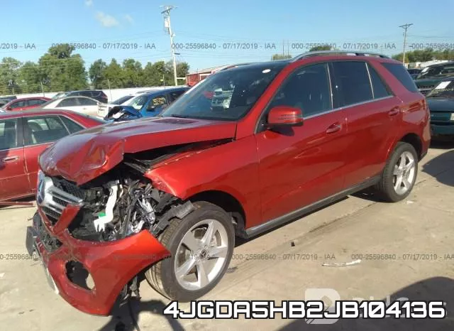 4JGDA5HB2JB104136_2.webp