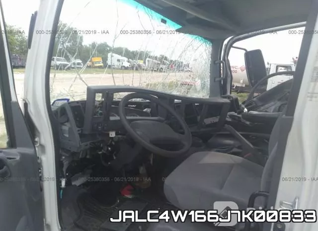 JALC4W166J7K00833_5.webp