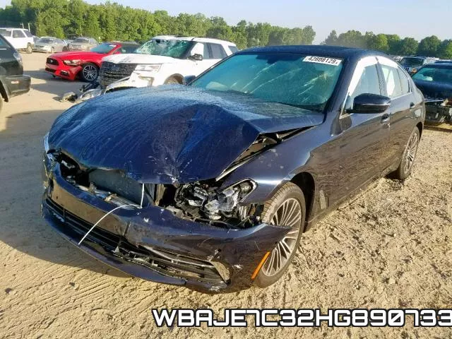 WBAJE7C32HG890733_2.webp