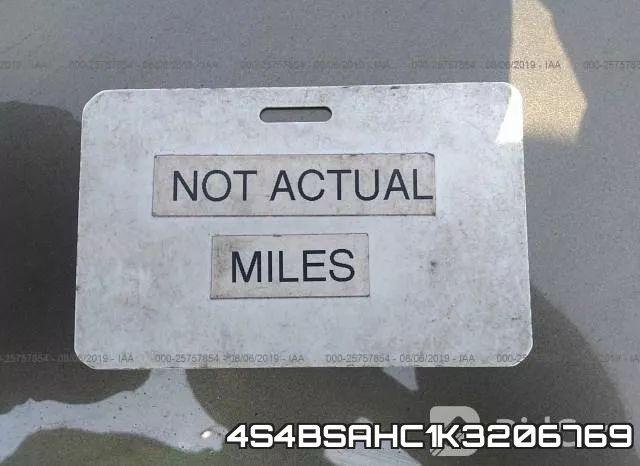 4S4BSAHC1K3206769