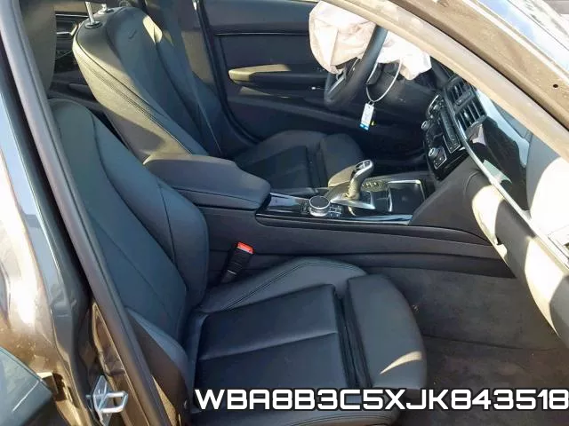 WBA8B3C5XJK843518_5.webp