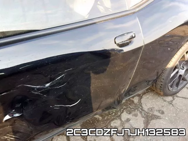 2C3CDZFJ7JH132583_10.webp