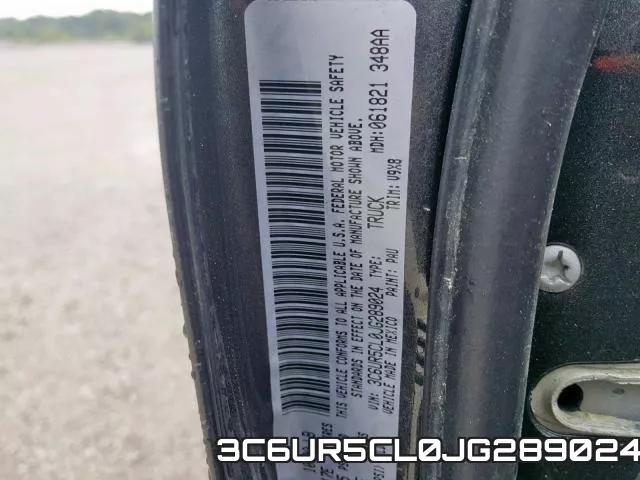 3C6UR5CL0JG289024_10.webp