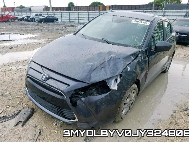 3MYDLBYV0JY324806_2.webp