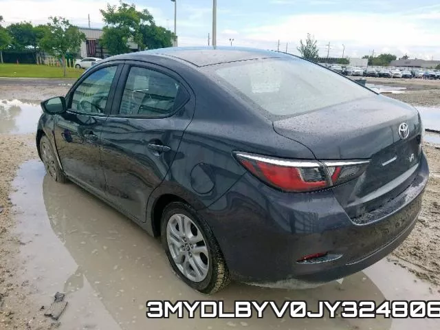 3MYDLBYV0JY324806_3.webp