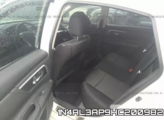 1N4AL3AP9HC200982_8.webp