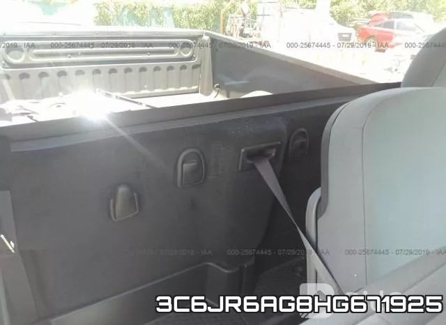 3C6JR6AG8HG671925_8.webp