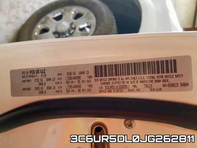 3C6UR5DL0JG262811_10.webp