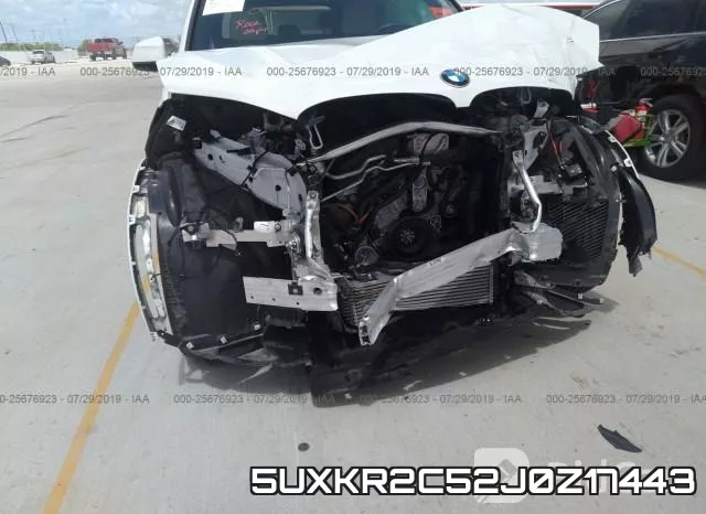5UXKR2C52J0Z17443_6.webp