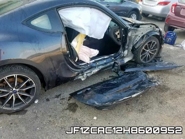 JF1ZCAC12H8600952_9.webp