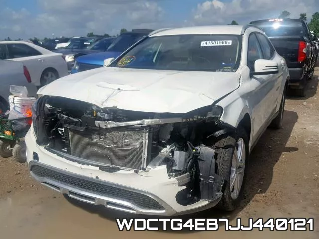 WDCTG4EB7JJ440121_2.webp