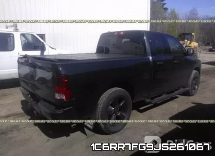 1C6RR7FG9JS261067_4.webp