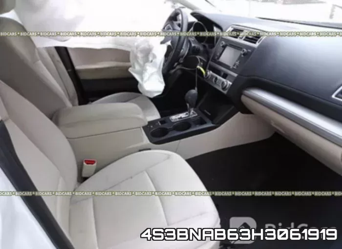 4S3BNAB63H3061919_5.webp