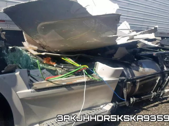 3AKJHHDR5KSKA9359_9.webp