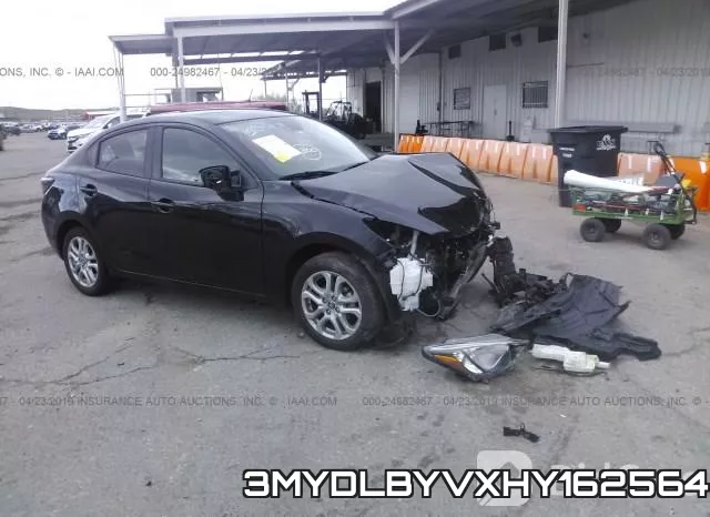 3MYDLBYVXHY162564_1.webp