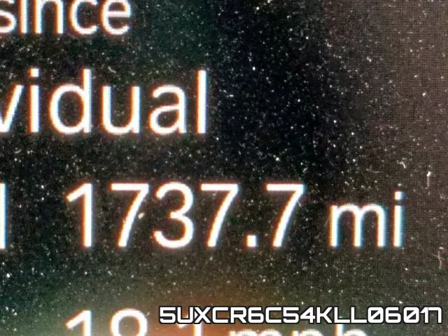 5UXCR6C54KLL06017