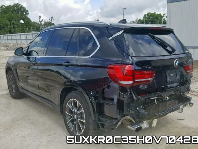 5UXKR0C35H0V70428_3.webp