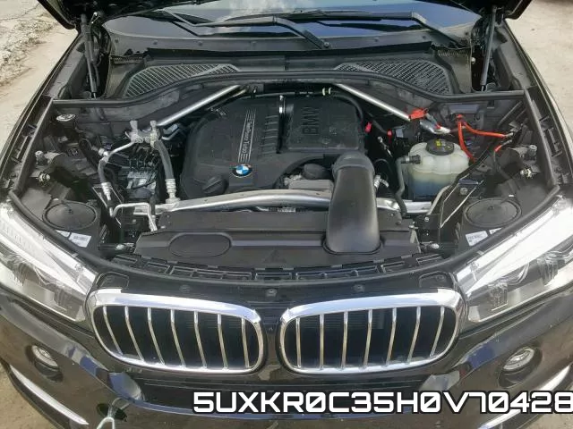 5UXKR0C35H0V70428