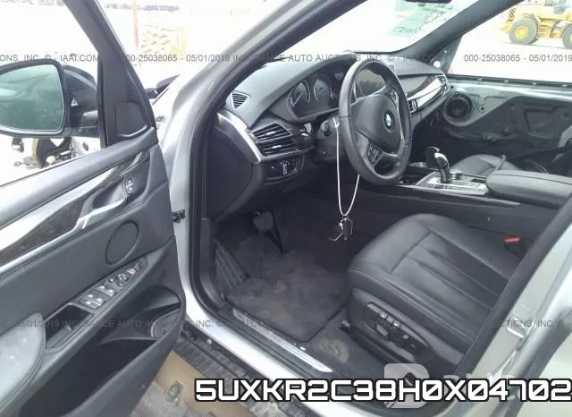 5UXKR2C38H0X04702_5.webp