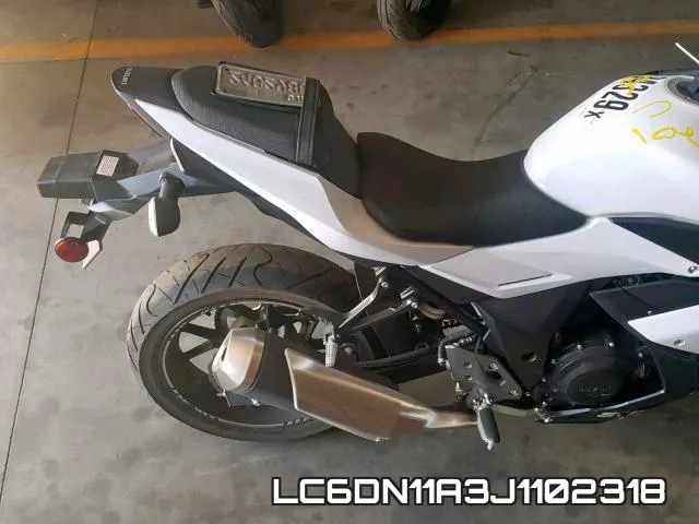 LC6DN11A3J1102318_6.webp