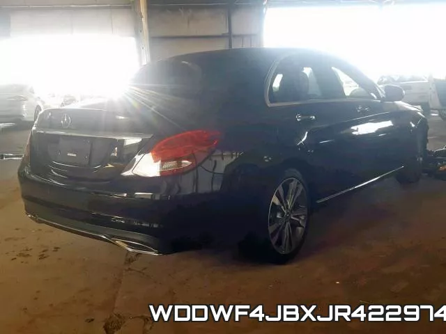 WDDWF4JBXJR422974_4.webp
