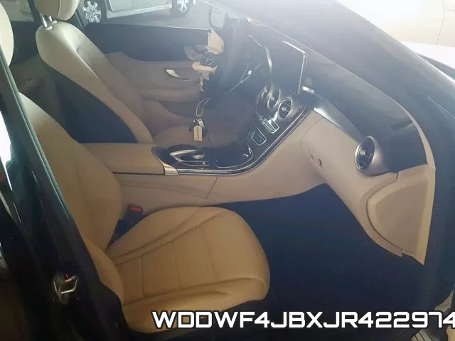 WDDWF4JBXJR422974_5.webp