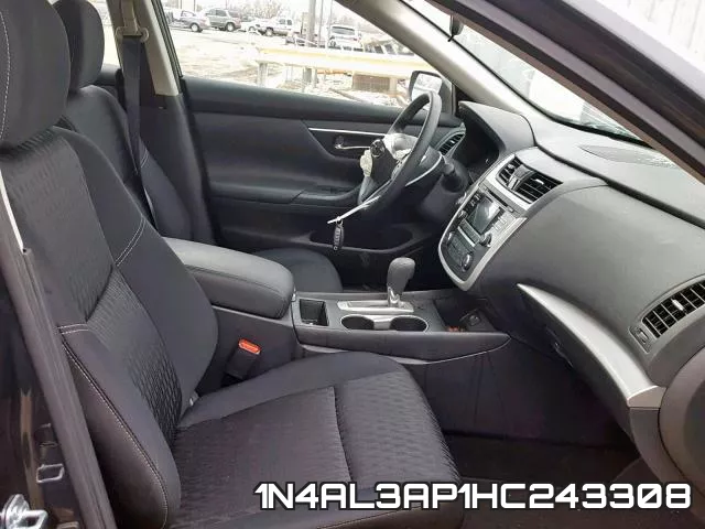 1N4AL3AP1HC243308_5.webp