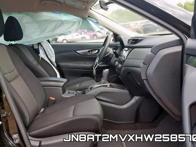 JN8AT2MVXHW258570_5.webp