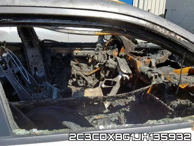 2C3CDXBG1JH135932_5.webp