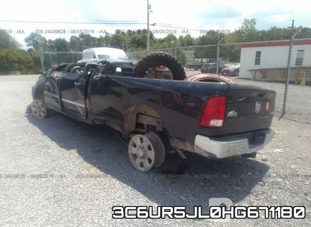3C6UR5JL0HG671180_3.webp
