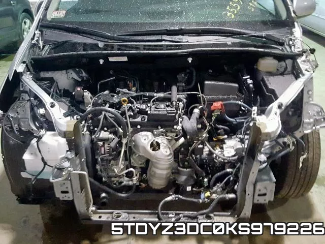 5TDYZ3DC0KS979226_7.webp
