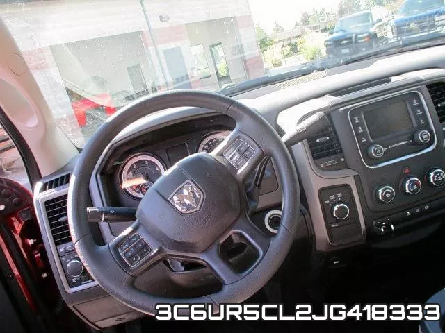 3C6UR5CL2JG418333_2.webp