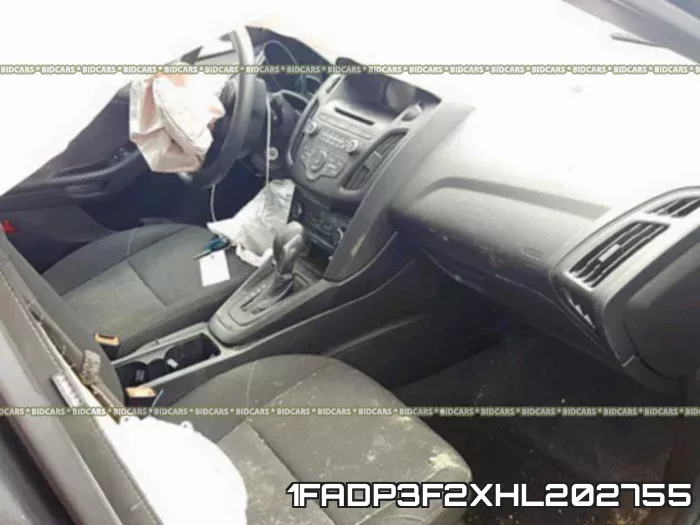 1FADP3F2XHL202755_5.webp