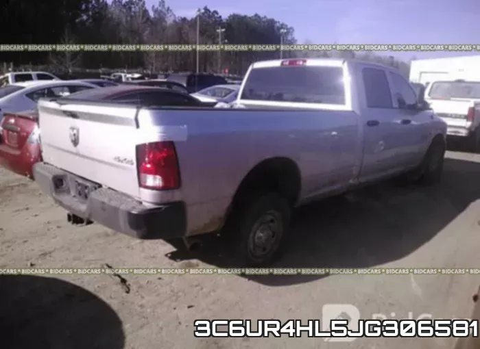3C6UR4HL5JG306581_4.webp