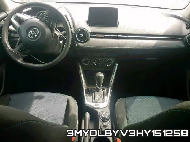 3MYDLBYV3HY151258_9.webp