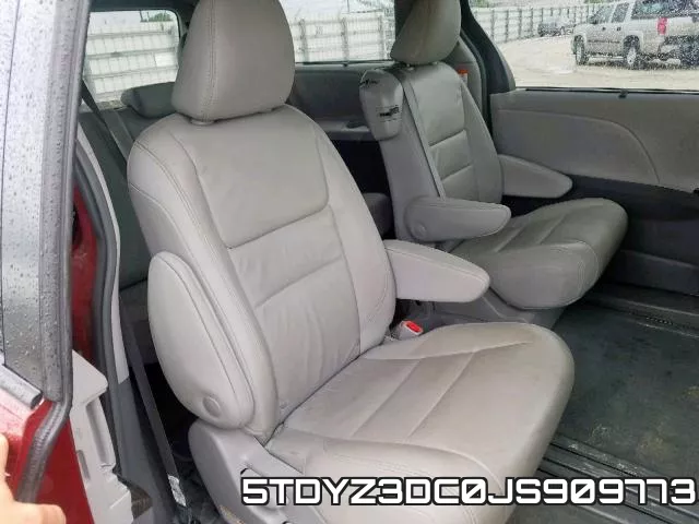 5TDYZ3DC0JS909773_6.webp