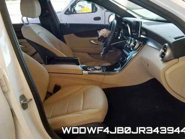 WDDWF4JB0JR343944_5.webp