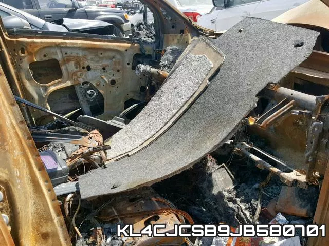KL4CJCSB9JB580701_5.webp