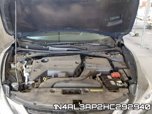 1N4AL3AP2HC292940_7.webp