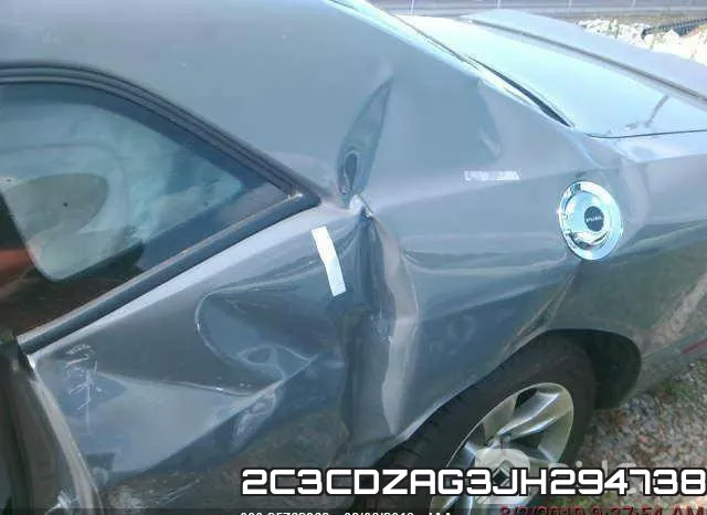 2C3CDZAG3JH294738_3.webp