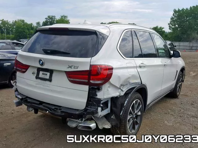 5UXKR0C50J0Y06233_4.webp