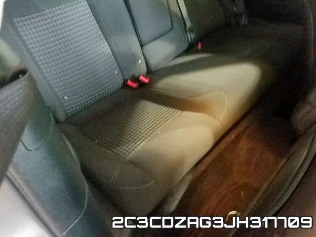 2C3CDZAG3JH317709_6.webp