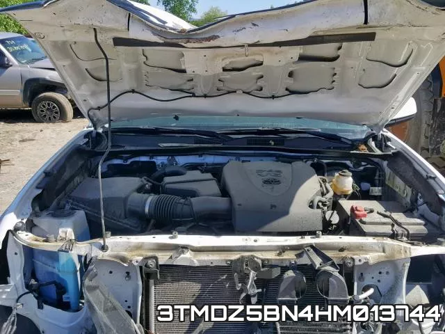 3TMDZ5BN4HM013744_7.webp