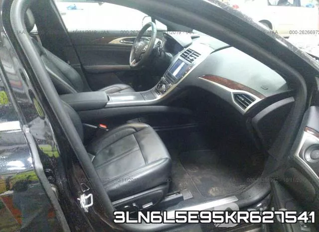 3LN6L5E95KR627541_5.webp